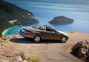 Mercedes-Benz Clase-E Cabriolet, Arte al aire libre