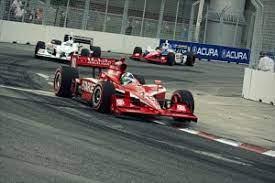 Franchitti gana tras una complicada carrera en Toronto