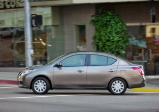 Nissan renueva el Versa Sedán
