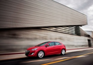 Piden a la EPA revisar las cifras de consumo del Hyundai Elantra