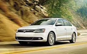 Volkswagen Jetta se pinta de verde