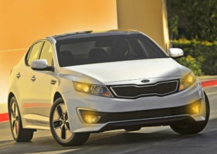 Kia Optima Hybrid 2012, deportividad verde