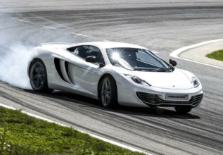McLaren MP4-12C, la pesadilla de Ferrari