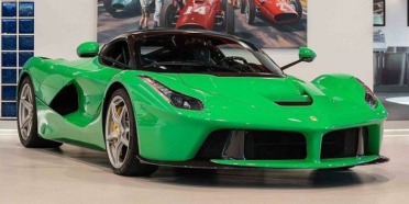 Video: Ferrari se pone verde
