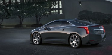 Cadillac ELR 2014 se aproxima