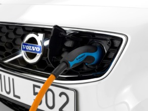 Volvo crea un cargador rápido para vehículos eléctricos
