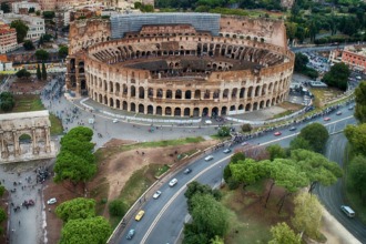 250,000 personas presencian el desfile de Ferrari