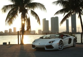 Lamborghini Aventador LP 700-4 Roadster