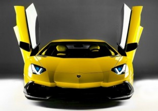 Lamborghini Aventador LP720-4 50 Anniversario Video