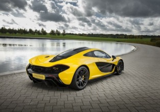 Solo quedan 100 unidades del McLaren P1