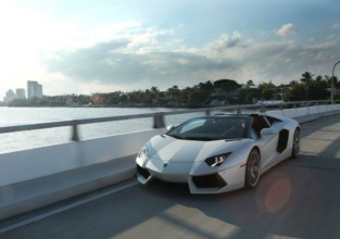 Lamborghini Aventador LP700