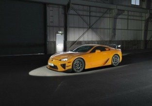 Video: Lexus LFA