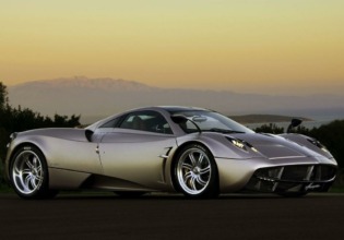 Pagani Huayra aparecerá en Transformers 4