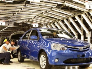 Toyota espera vender 10 millones de unidades en 2013