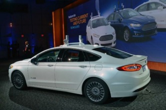 Ford Fusion SE por Motorsports Full Race SEMA Show 2013