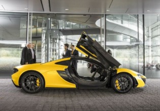 McLaren P1 registra menos de 7 minutos en Nurburgring