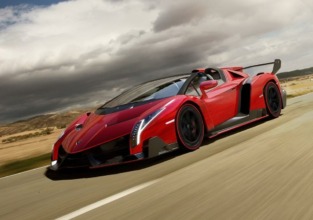 Lamborghini Veneno Roadster da sus primeros pasos