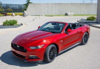 Ford Mustang 50 aniversario video