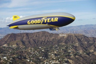 Blimp de Goodyear hace su aparición