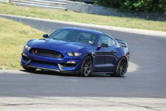 Ford Mustang 2015 en la cima del mundo