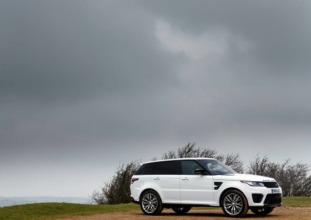 Range Rover Sport SVR, derrapando en cámara lenta