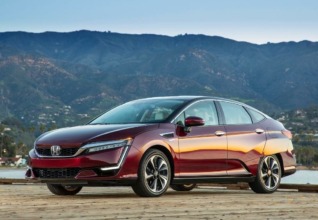 Honda Clarity Fuel Cell, más de 400 millas y 0 emisiones contaminantes