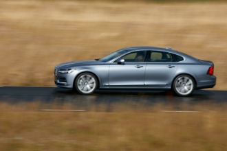 Volvo S90 2017, debut a todo lujo en Suecia