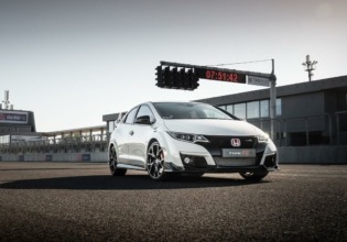 Video Honda 360 con el Civic Type R, Civic WTCC y Honda Moto GP