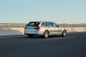 Volvo V90 2017, station wagon con 60 años de tradición