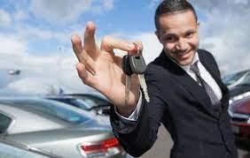 Los trucos de los vendedores para que compres un auto