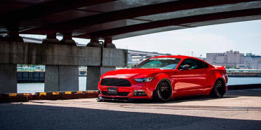 Ford Mustang 2018 por Liberty Walk, modificación al estilo japonés