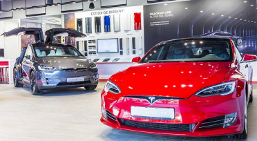 Tesla perdió $671 millones en tres meses, la peor caída de su historia