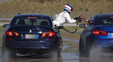 Doble récord Guinness BMW M5 drifting durante  232.5 millas