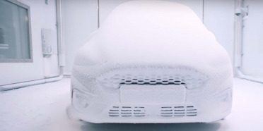 Ford Weather Factory; nieve en julio y calor en Navidad