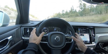 Demostración Volvo Pilot Assist de Suecia a Noruega en la Volvo V60 4D 2019