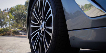 BMW 530e iPerformance xDrive 2018, lujo interior y mucho más