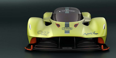 Aston Martin Valkyrie va por el récord en Nürburgring