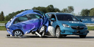 Video, ZF quiere que tu auto también cuente con un airbag exterior