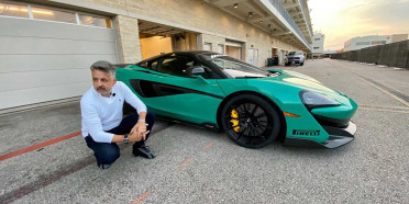 Video, adrenalina al máximo en el track day de McLaren