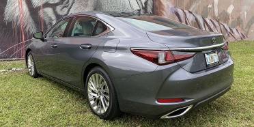 Test Drive Lexus ES 350 2020, el sedán de lujo no está muerto