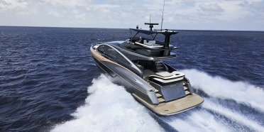Yate Lexus LY 650, lujo y tecnología de las carreteras al océano