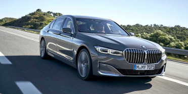 Review, BMW 750i, potencia y elegancia que no pasan de moda
