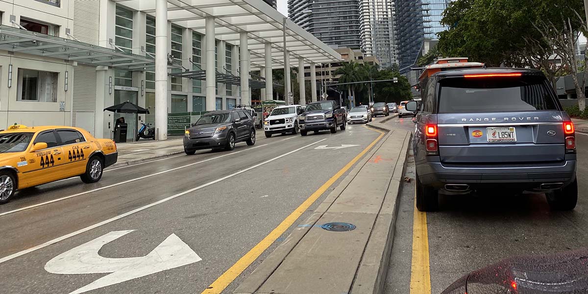 Esta son las mejores y peores ciudades para conducir en 2024, de acuerdo con WalletHub