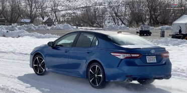 Test drive Toyota Camry AWD 2020, nueva variante para todos los climas