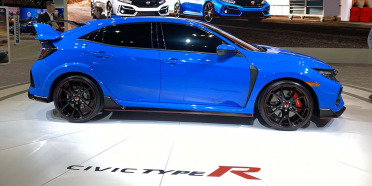 Honda Civic Type R 2020 en Boost Blue debutó en Chicago