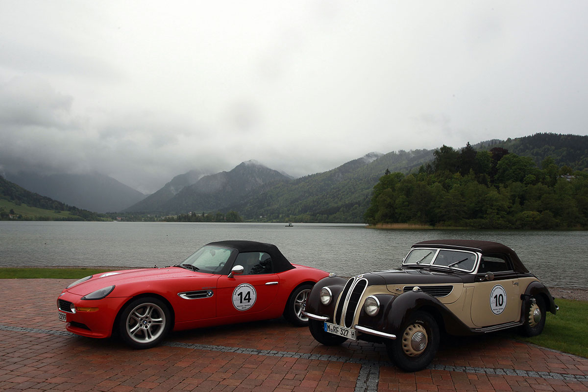 BMW Z8 con el 327 Cabrio. Foto: BMW