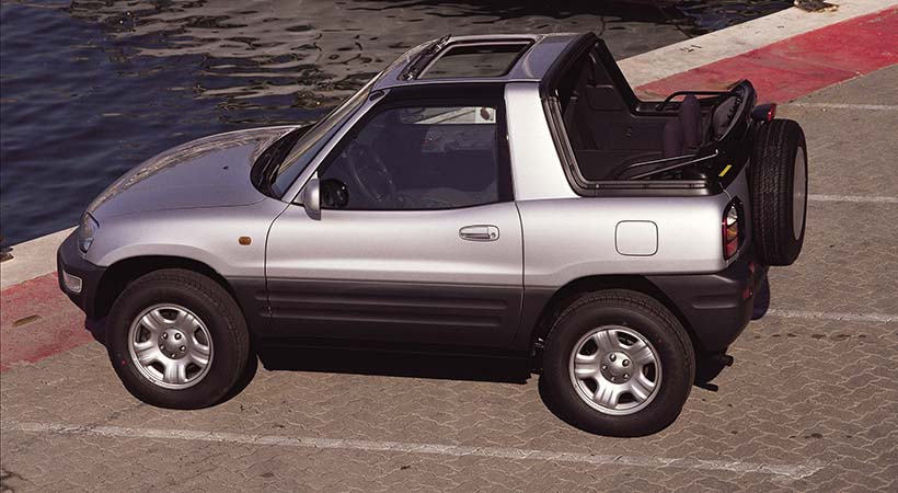 La Toyota RAV4 fue un éxito de ventas desde su debut hace más de 25 años. Foto Toyota.