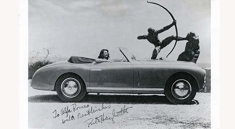 Rita Hayworth, la estrella de Hollywood en el Alfa Romeo 6C 2500 Super Sport. Foto: Alfa Romeo