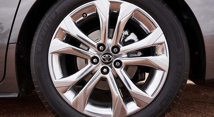 Cada una de las 5 versiones de la Toyota Sienna 2021, tiene diferente diseño de ruedas. Foto: Toyota.