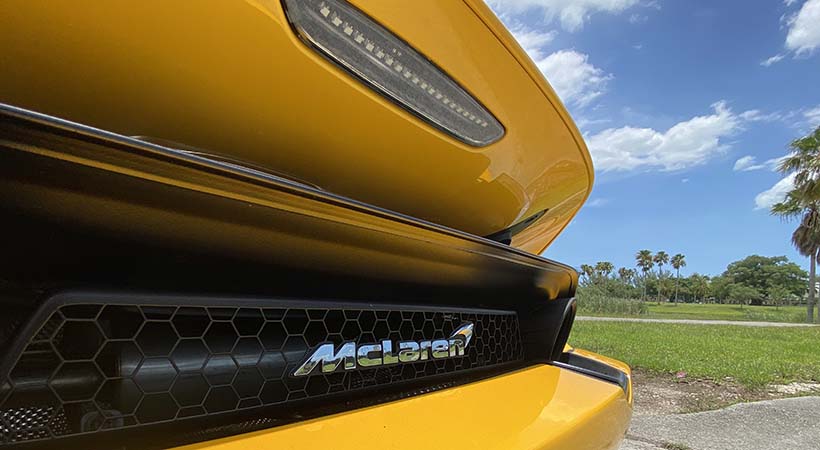 Cada detalle de diseño del McLaren 720s Spider 2020 cumple una función para mejorar el desempeño. Foto: Javier Mota.